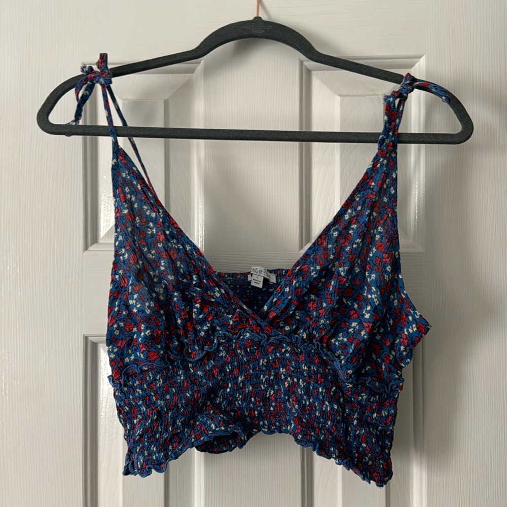 Scrunch crop top
